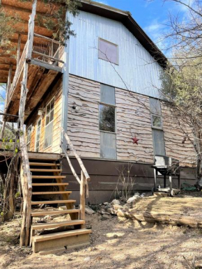 The Cedar House at Creekside Camp & Cabins